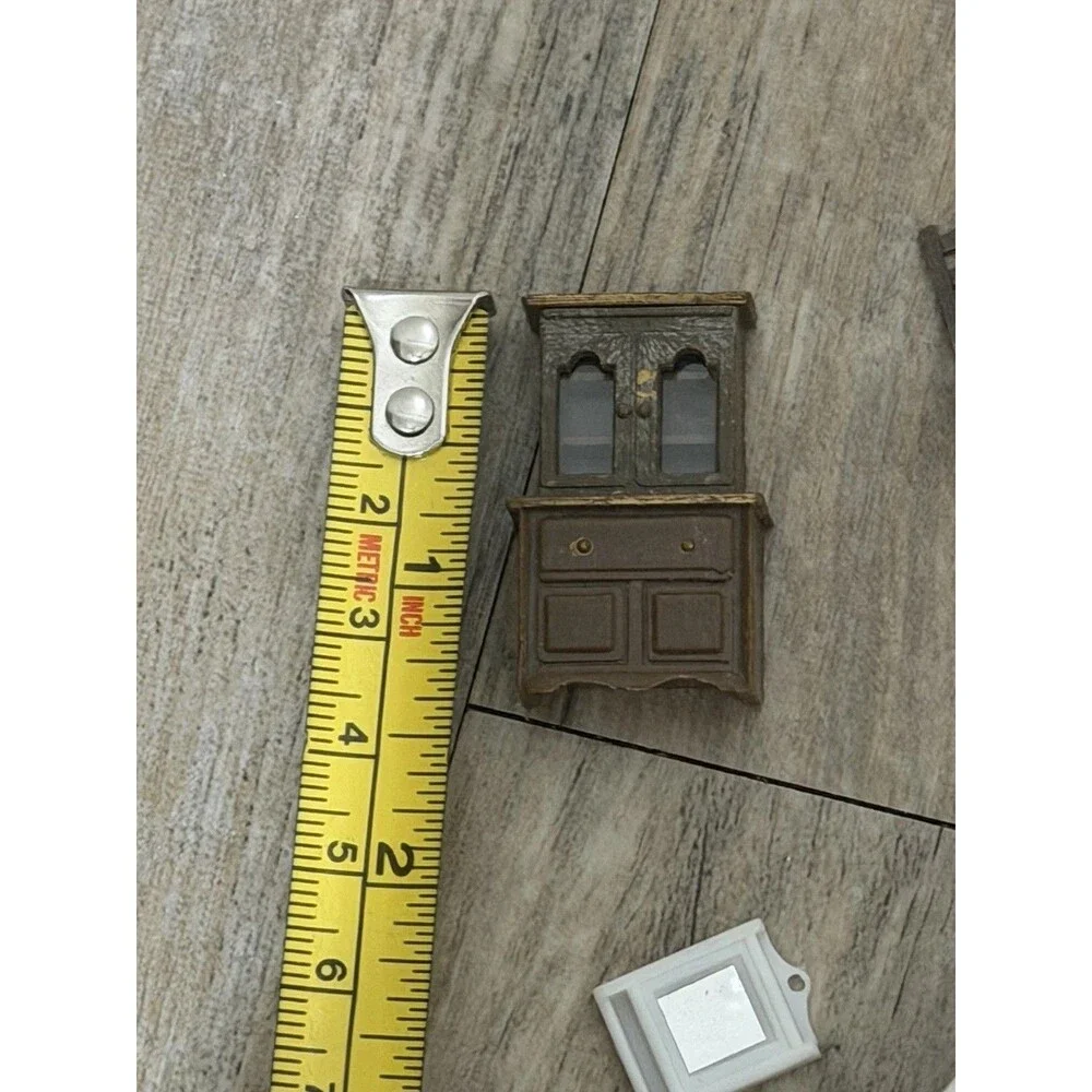 Vtg Lot 17 Piece Mismatched Dollhouse Bathroom Furniture Decorative Decor -Clock